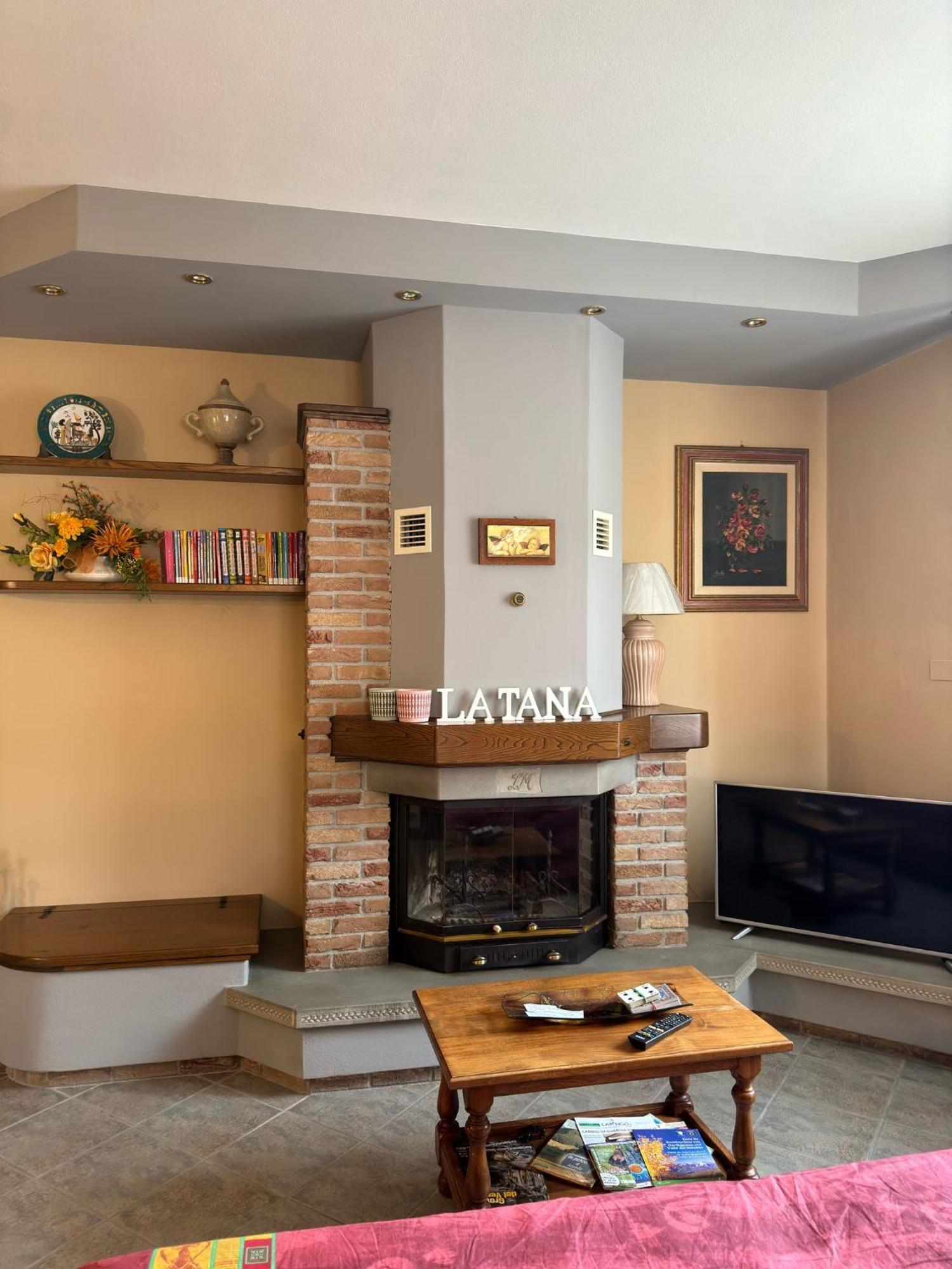 Appartamento Gallicano - La Tana ภายนอก รูปภาพ